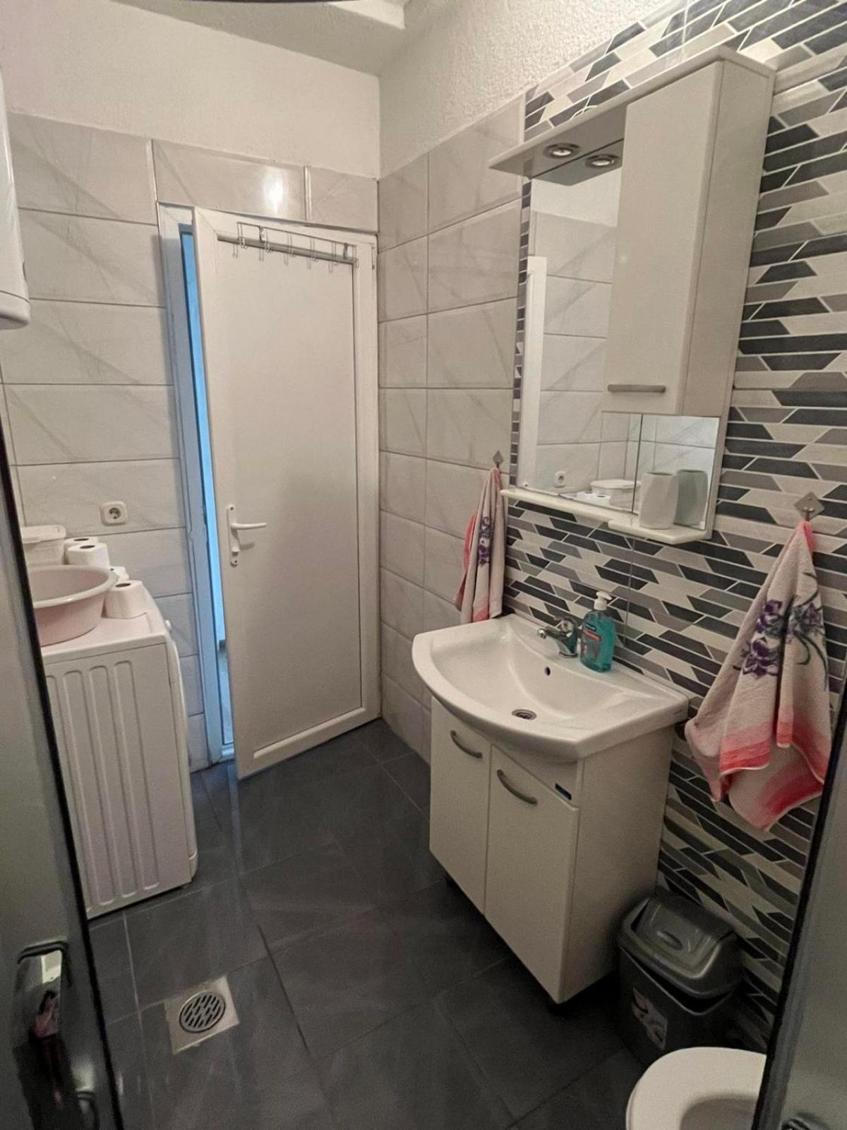 Apartment Marija โอครีด ภายนอก รูปภาพ